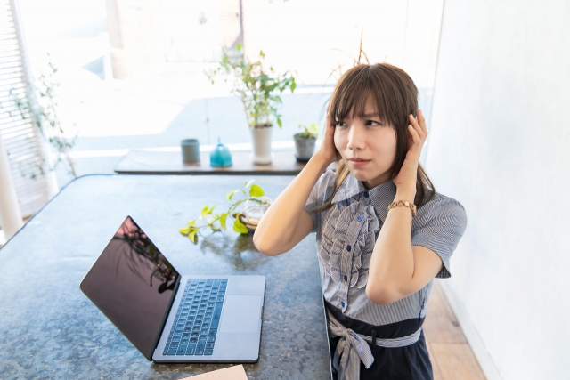 勤務先が副業禁止ではないか確認しておく